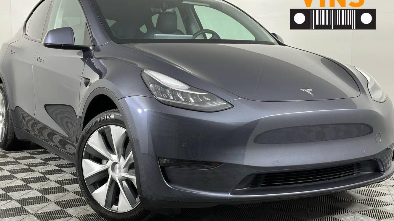 TESLA MODEL Y 2022 7SAYGDEE9NF310024 image